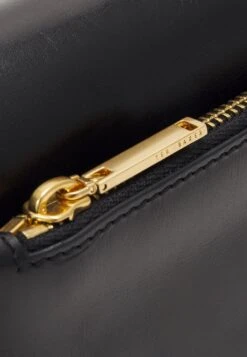 Ted Baker Tikisha - Schoudertas - Black 11 Ted Baker Tikisha - Schoudertas - Black -Ted Baker 088e483020f2405da0a262539ed521b7