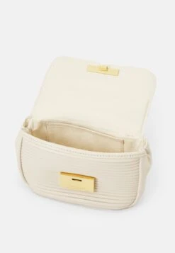 Ted Baker Plisse Xbody Bag - Schoudertas - Ivory -Ted Baker 151c881340e04f1c966f38d6eae7e253