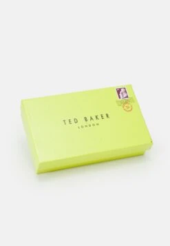 Ted Baker Hunieh - Portemonnee - Pink 9 Ted Baker Hunieh - Portemonnee - Pink -Ted Baker 22b4f807ea084000a8dc3d97be5c0c50