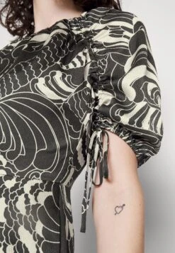 Ted Baker Faridda - Jurk - Black 11 Ted Baker Faridda - Jurk - Black -Ted Baker 460afa0189f14eea9c61ad9a30eb9e42