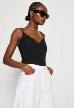 Ted Baker Siina- Top - Black -Ted Baker 89423c7a10d74e0d92dc5a5b469ed636