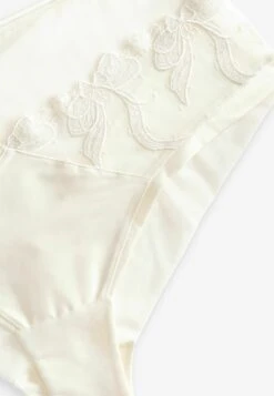 Slip - Ivory White -Ted Baker a1a7a350775043e0aa113d089ba0aa3a