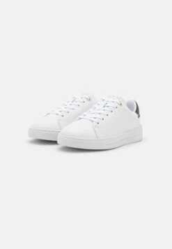Ted Baker Kimmii - Sneakers Laag - White/Black -Ted Baker ad675f7c8b264fe09d71e18d0118af3c