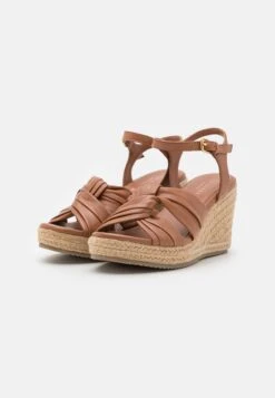 Ted Baker Carda - Sandalen Met Plateauzool - Tan -Ted Baker b51075a59bca48d19b559d89d7b05108