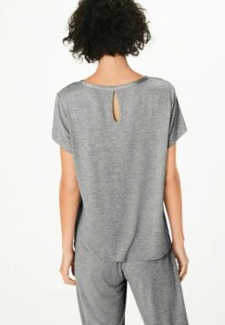 T-Shirt Print - Grey 6 T-Shirt Print - Grey -Ted Baker bae194f576ee4f0ea3fbbab31695082b