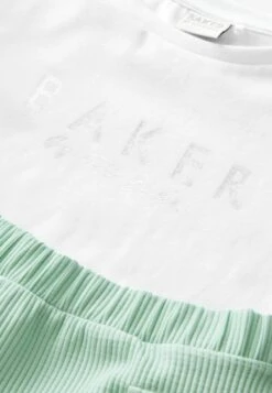 Set . - Shorts - Green -Ted Baker c1c05b344de84832ae9fb59815a47ba8
