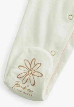 Born In 2023 Standard - Kruippakje - Pink -Ted Baker c2fc6c6094e64534be8a476d7db18fa4