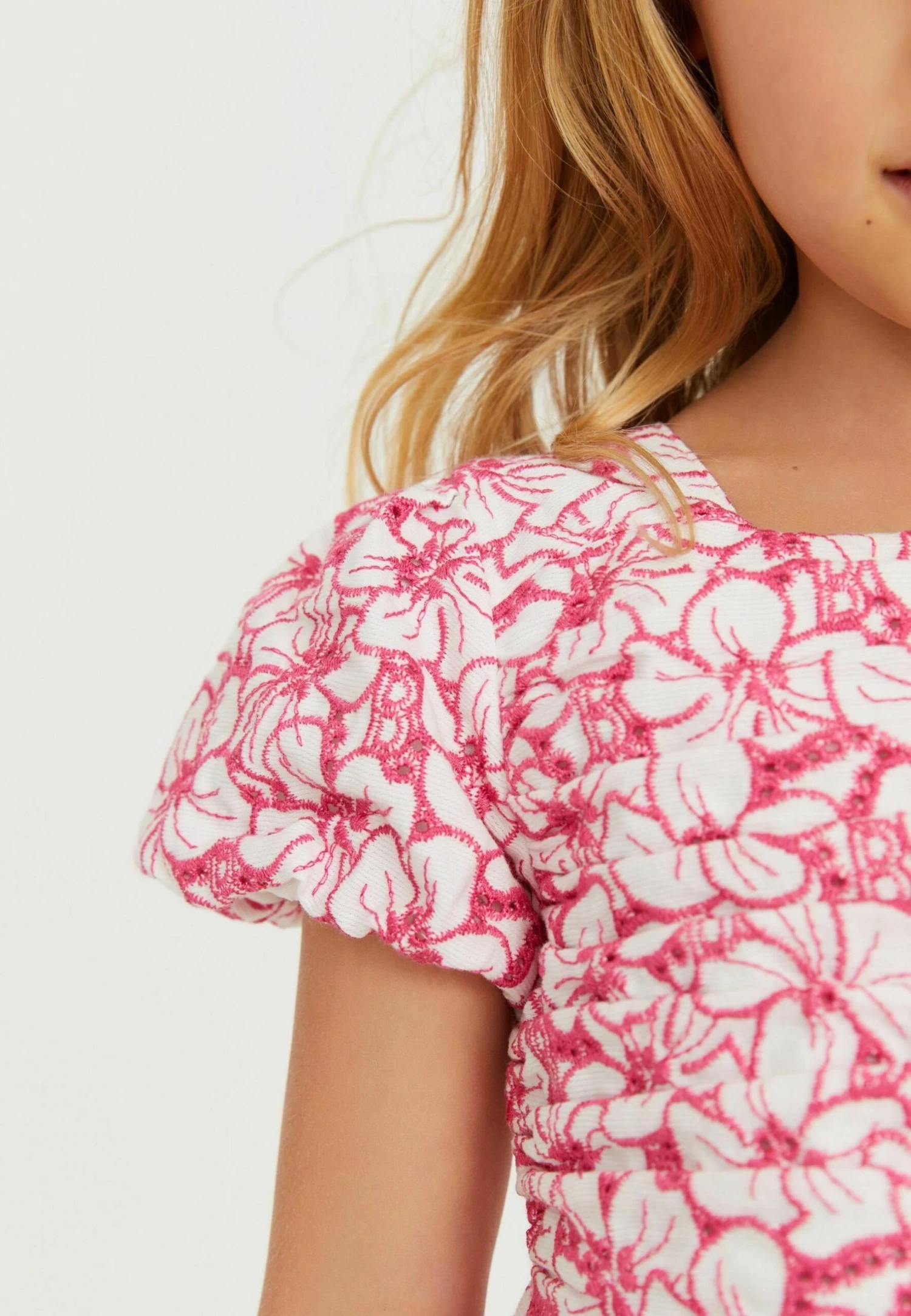 Broderie Standard - Cocktailjurk - Pink 4 Broderie Standard - Cocktailjurk - Pink - Afbeelding 4